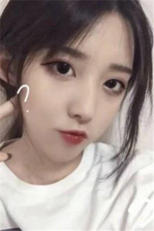 穿成花痴后她逆袭了