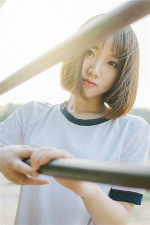 穿越八零开公司