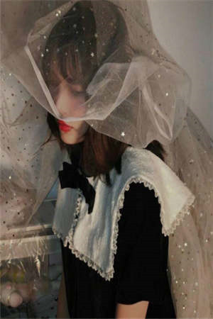 第一章她是个傻子