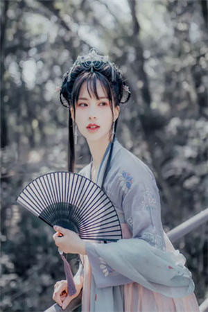 小人间写的小说新婚夜，战神侯爷被偷袭最新阅读