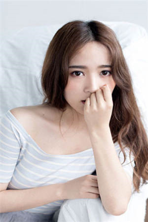 开局诈尸，做史上最强昏君