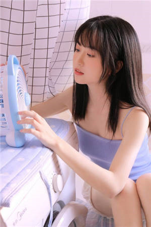 系统帮我苟到最后