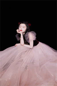 《大瑾朝的夕王妃重生之演员》最新章节小说免费阅读