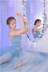 墙墙是我在线小说向以蓝蒋川鸣免费阅读