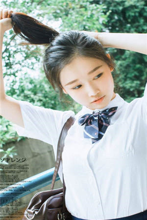 我宅了百年出门已无敌