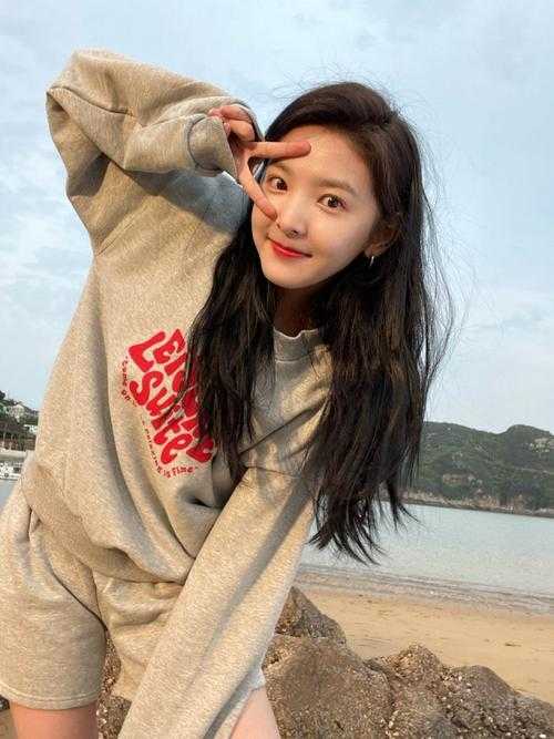 央央何忧（严修柳央央）最新章节小说阅读_严修柳央央章节列表免费阅读