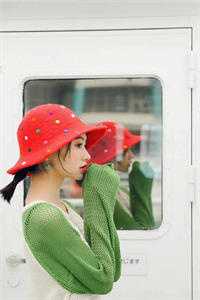 谢兰苧萧南殊（卿本惊华）全文免费阅读_卿本惊华谢兰苧萧南殊_（谢兰苧萧南殊）最新章节列表（谢兰苧萧南殊）